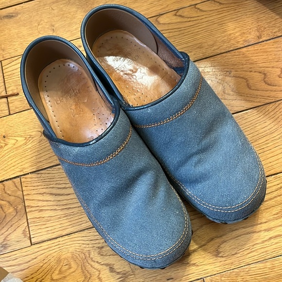 Dansko / women’s clogs shoe size 39 US 8.5 blue denim - Picture 1 of 12